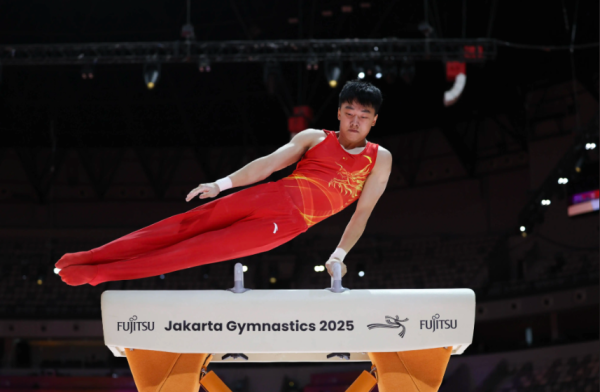 旺润配资 19岁小将首战体操世锦赛加冕“鞍马王” 洪延明后浪汹涌